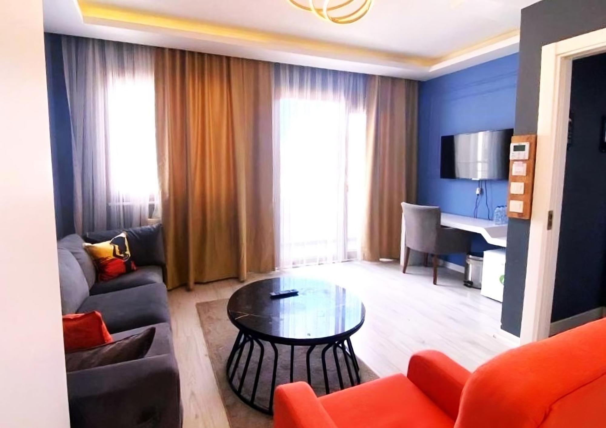 Taksim Leon'S Hotel Istanboel Buitenkant foto