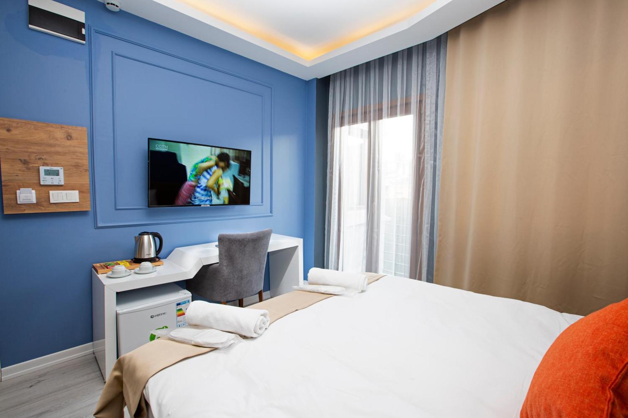 Taksim Leon'S Hotel Istanboel Buitenkant foto